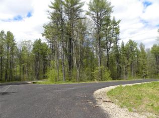 8 Wild Turkey Ln, North Yarmouth, ME 04097