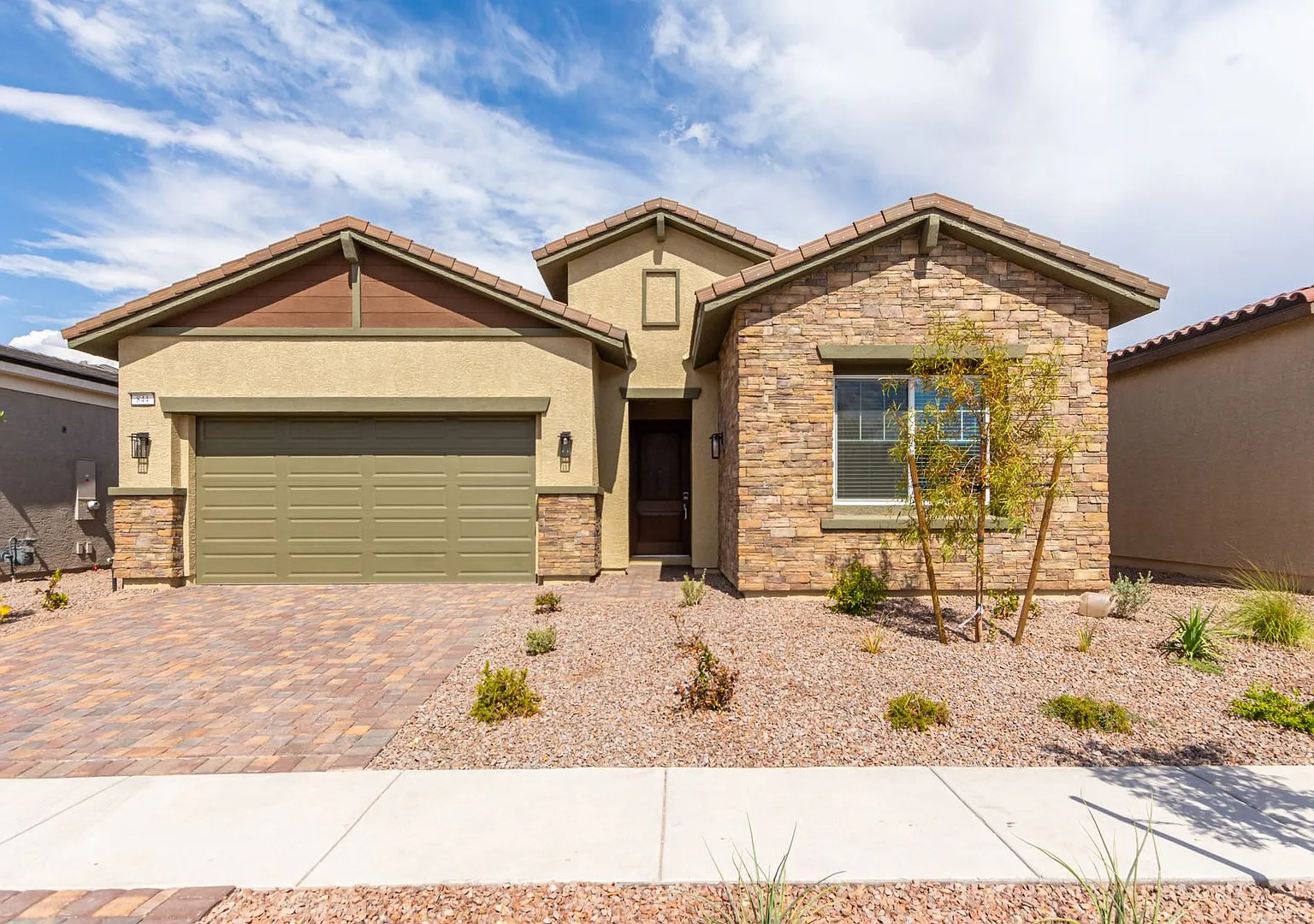 Amazing Location In Cadence! 1 Story — Photo 1