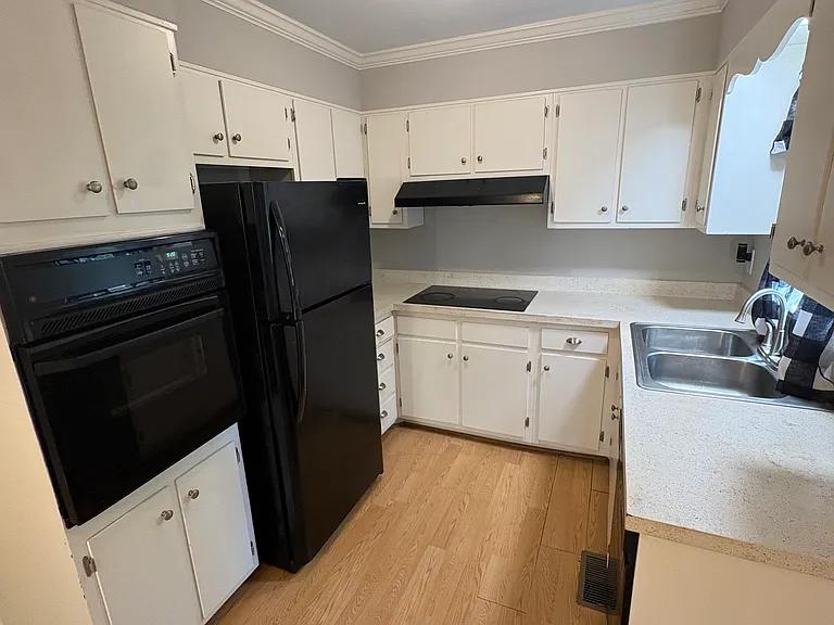 3408 Cotswold Ter — Photo 3