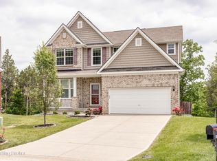 5614 Poplar Lakes Ln, Louisville, KY 40299