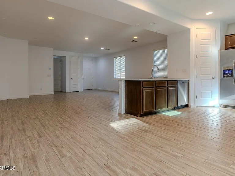 3830 S 64th Dr — Photo 9