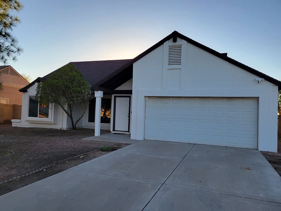 1st image of 8121 N 103rd Dr