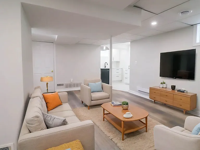 161 Louth St #3 — Photo 1