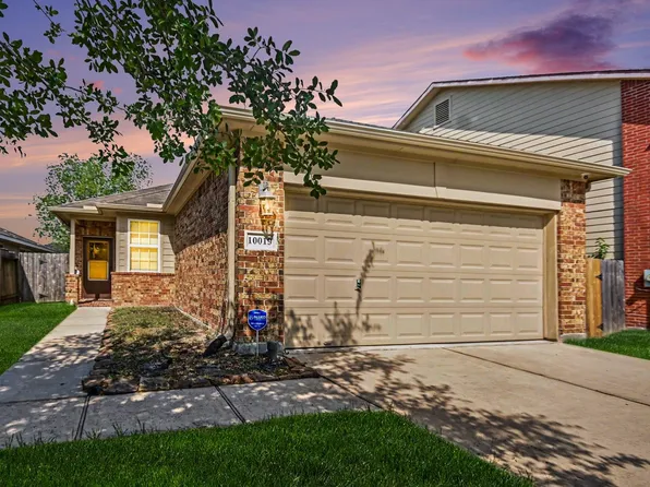 10019 Meadow Mill Forest Ln, Houston, TX 77044