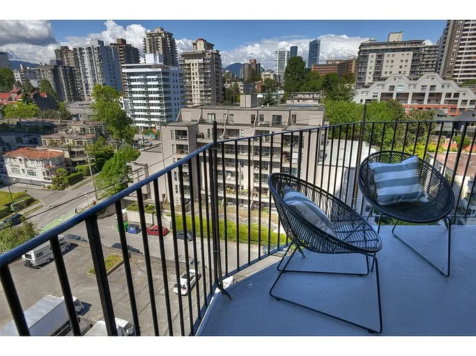 Building Photo - 1011 Beach Ave #606