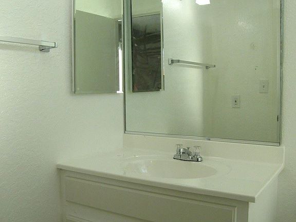 4th image of 18144 Burbank Blvd APT 108