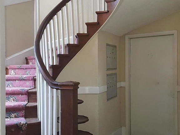 5th image of 214 Saint Johns Ave #202