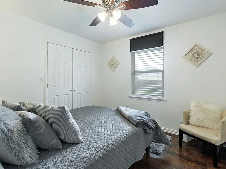 602 N Allen Dr — Photo 15