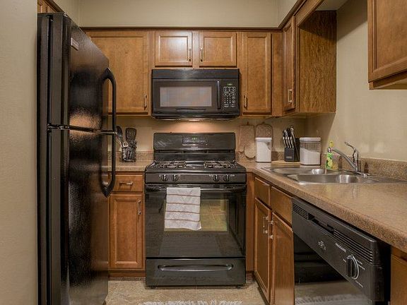 4th image of 417 N 40th St APT 1
