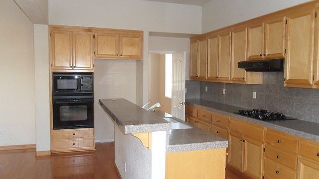 2nd image of 238 Vinci Way