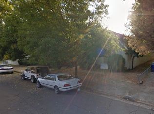 1550 Chestnut St, Redding, CA 96001