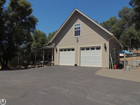 5th image of 20745 Hemlock St #11/54