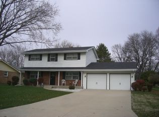 4590 Brougham Dr, Rockford, IL 61114