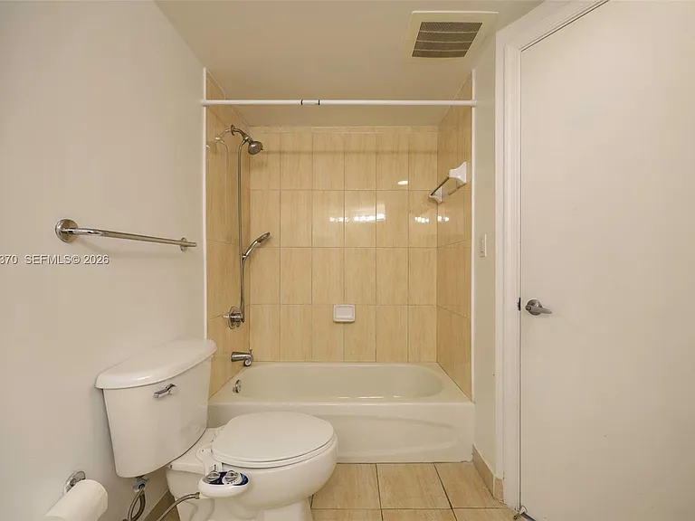 1750 N Bayshore Dr #3801 — Photo 20