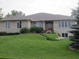 9705 Shadow Wood Dr, Verona, WI 53593