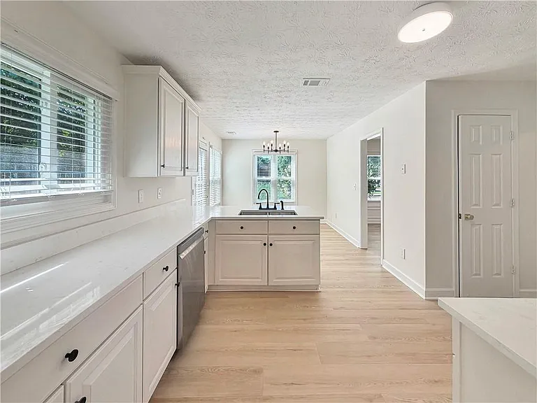 2845 Factor Walk Blvd — Photo 10