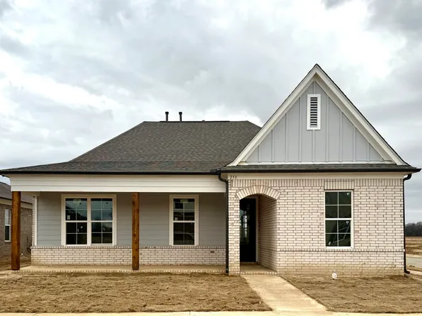 565 Sunflower St, Nesbit, MS 38651