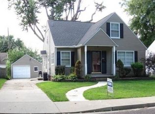 924 E Richwoods Blvd, Peoria, IL