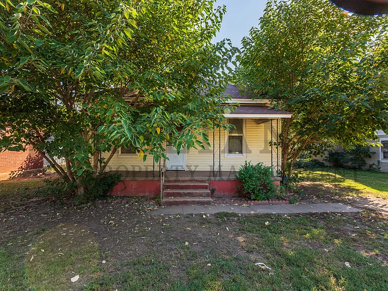 308 N Reno St — Photo 1
