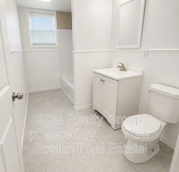 122 Foster St #2 — Photo 2