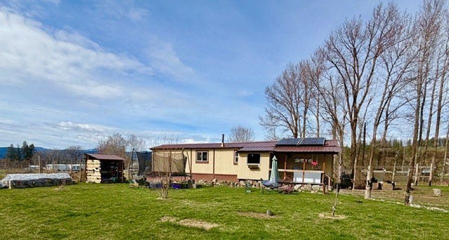 1st image of 2446C Pleasant Valley Rd