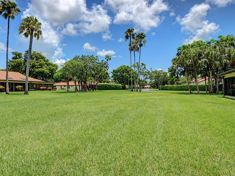 5895 Autumn Lake Ln #A — Photo 10