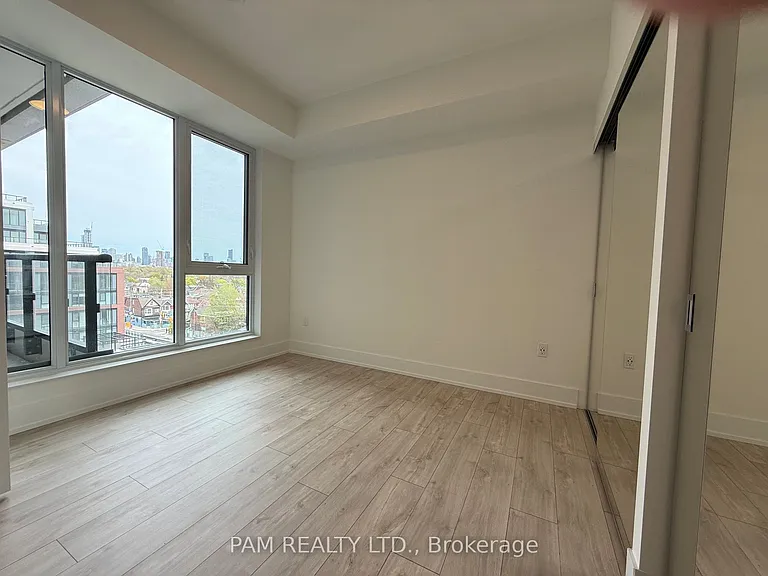 858 Dupont St #639 — Photo 13