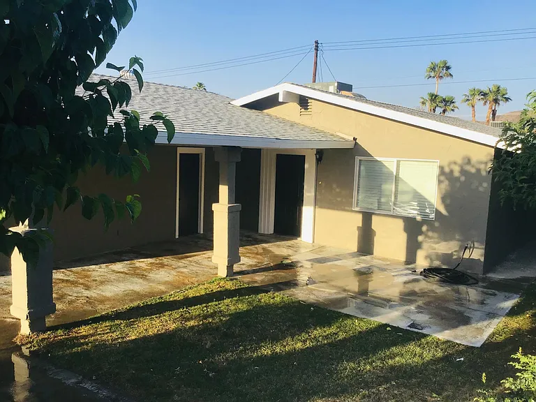 52710 Avenida Mendoza — Photo 5