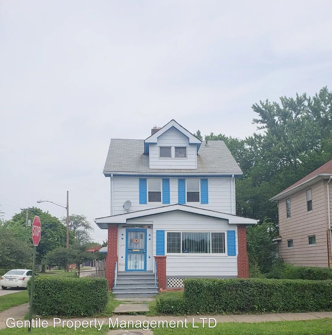 12903 Oakfield Ave photo 1