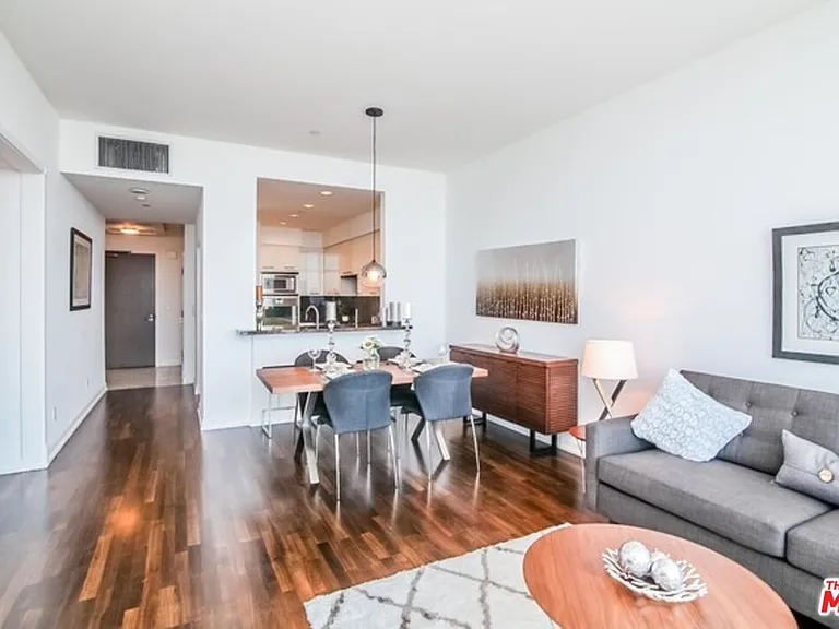 900 W Olympic Blvd #28D — Photo 11