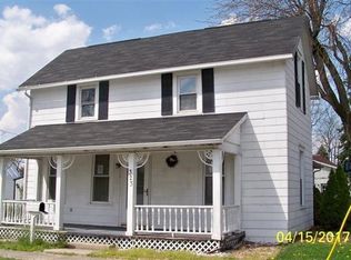 323 E 2nd St, Fairmount, IN 46928