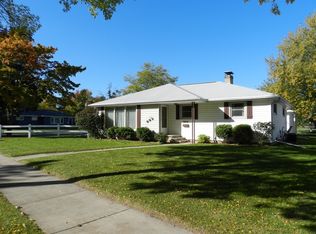 806 E Harding Dr, Appleton, WI 54915