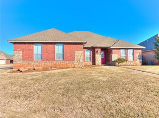 17328 Ridgewood Dr, Edmond, OK 73012
