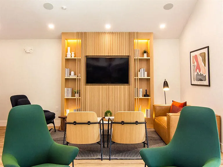 Parc Medallion Apartments — Photo 9