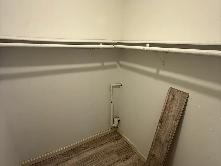8 Shadowbrook Ln #16 — Photo 8