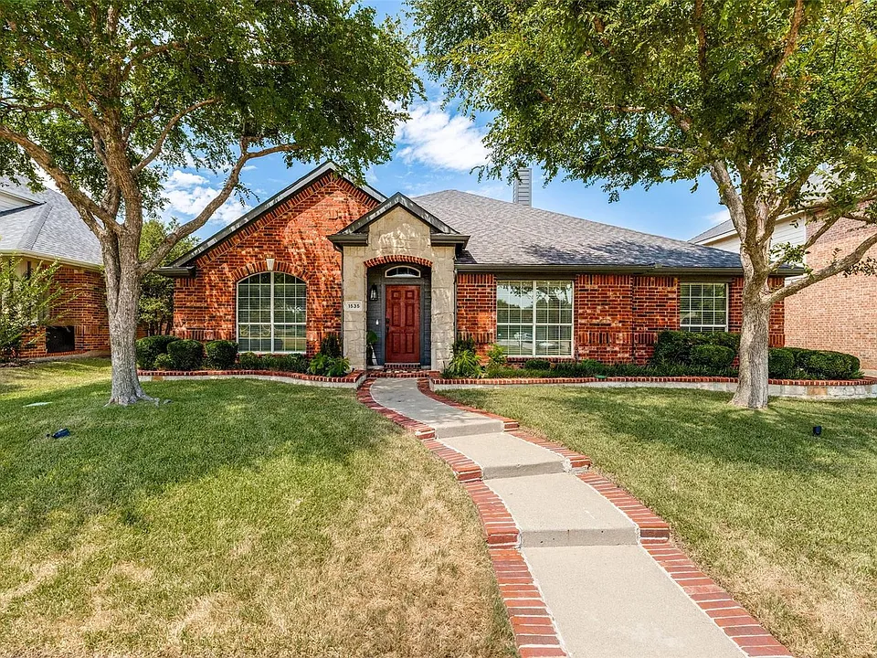 1535 Sandlewood Dr