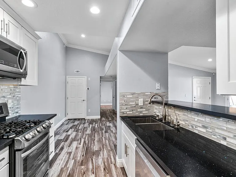 7885 W Flamingo Rd #1053 — Photo 15