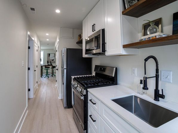 1822 I St NE #4