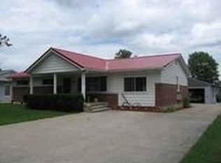 1220 Esplano Dr, Madison, IN 47250