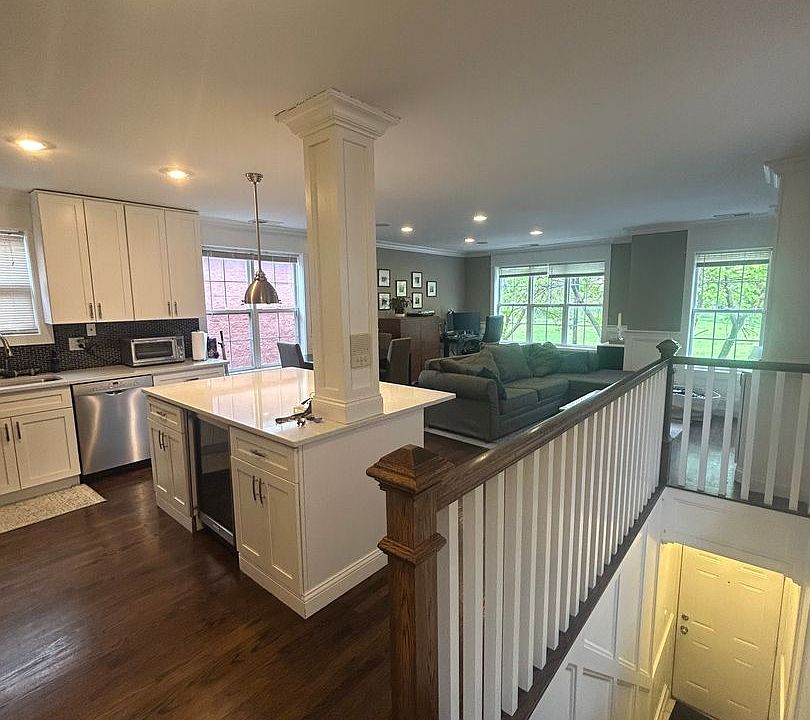 1st image of 1485 N Larrabee St #C