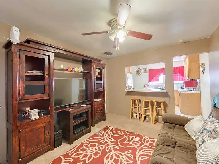 300 San Emidio St — Photo 2