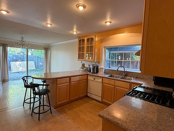 5th image of 1186 Stafford Dr