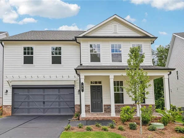 96 Mayfair St, Dawsonville, GA 30534