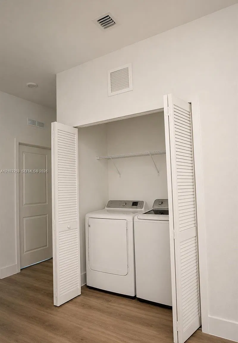 3 bed, 2.5 bath, 1458 sqft, $2,800 — Photo 4