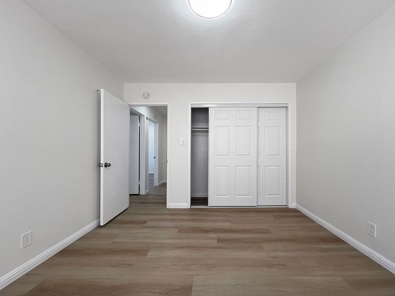 5th image of 1381 Temple Ave APT 4