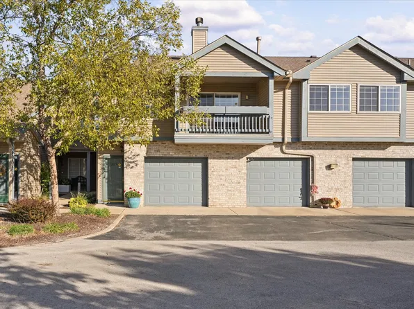 2402 Windward Blvd Unit 205, Champaign, IL 61821