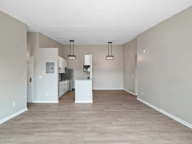 Cherry Tree Village Apartments — Photo 167