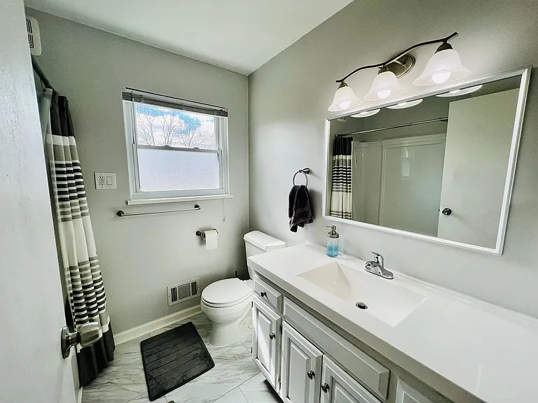 44453 Oregon Trl — Photo 9