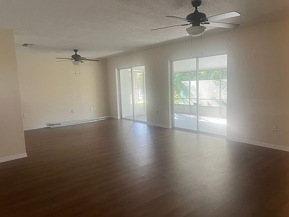 5th image of 10528 Montpelier Cir
