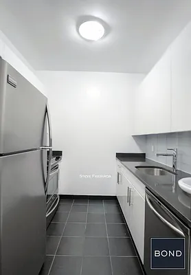 Rented by Bond New York | media 4